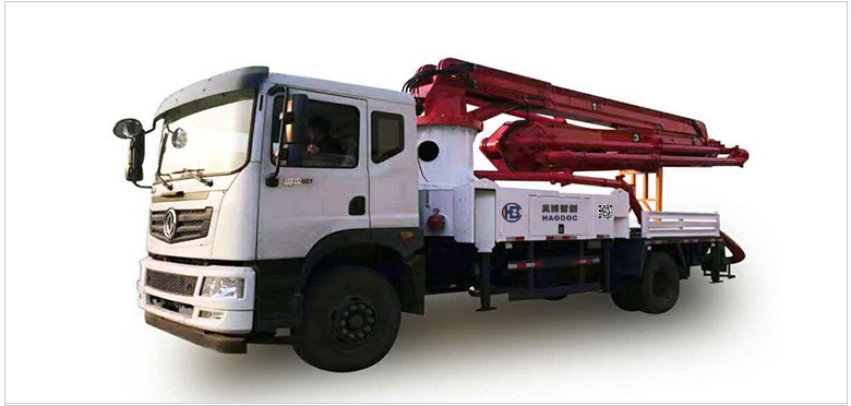 小型泵车